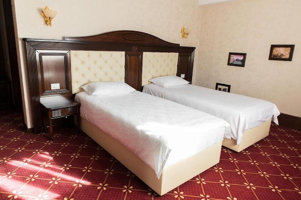 Cazare Plopii Fara Sot Iasi Ngoại thất bức ảnh