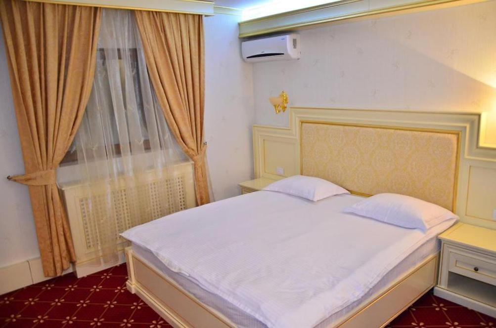 Cazare Plopii Fara Sot Iasi Ngoại thất bức ảnh